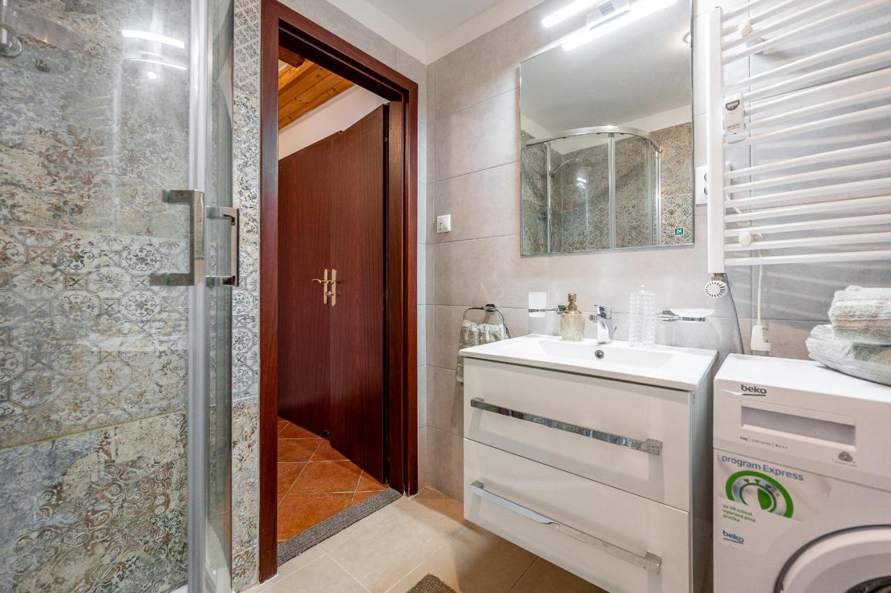 Apartman Mezonet Na Namesti كَشّا المظهر الخارجي الصورة