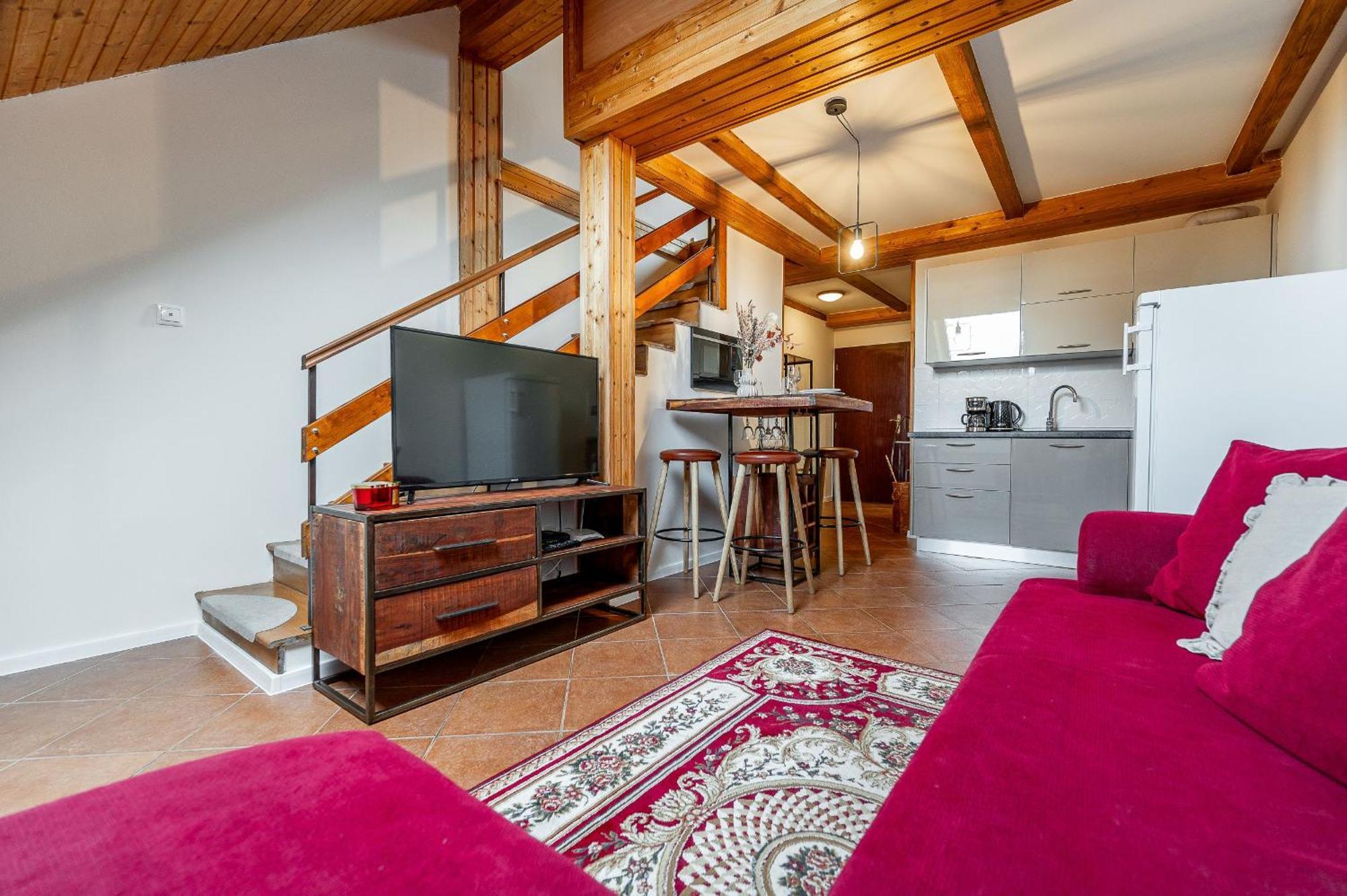 Apartman Mezonet Na Namesti كَشّا المظهر الخارجي الصورة